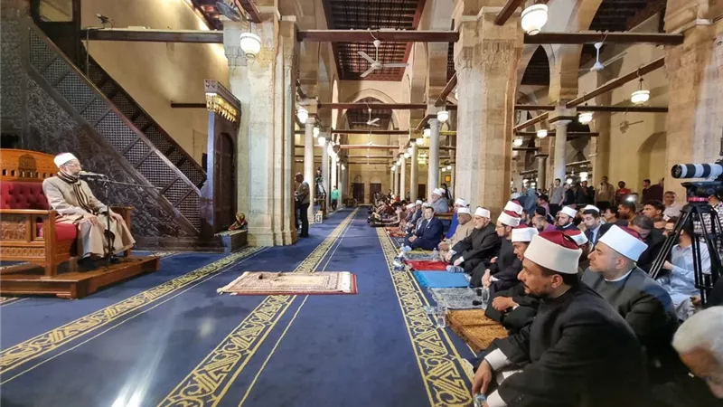 عضو هيئة كبار العلماء يوضح فضل 