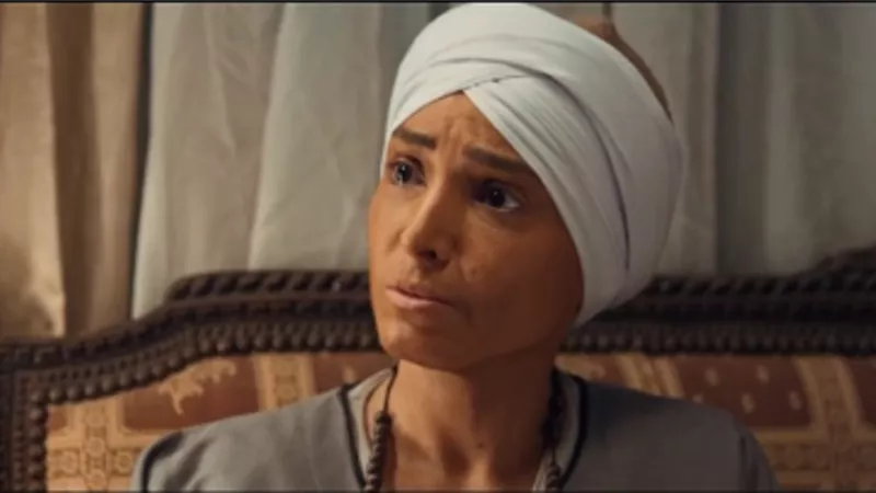 روجينا ترفض العودة مع شقيقها رماح