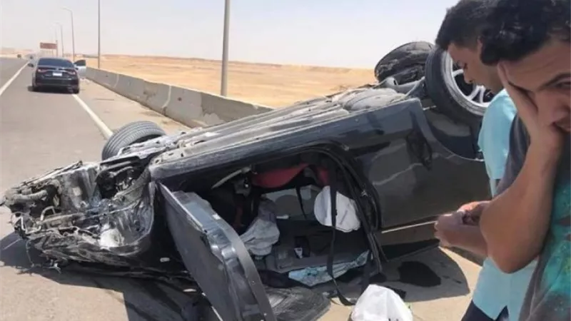 إصابة 8 في انقلاب سيارة بطريق الكريمات الصحراوى