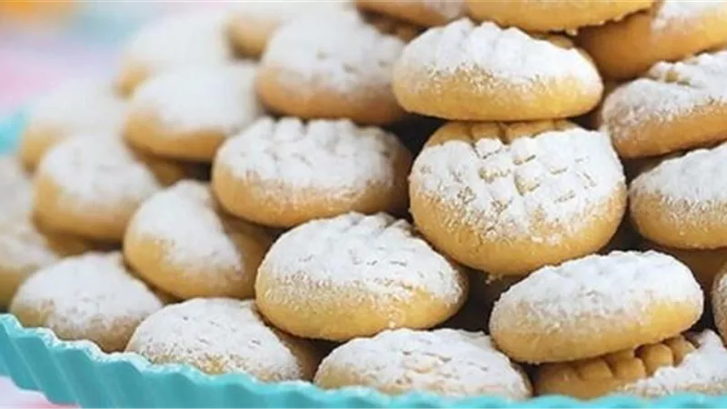 كعك العيد بالتمر بخطوات سهلة وبسيطة