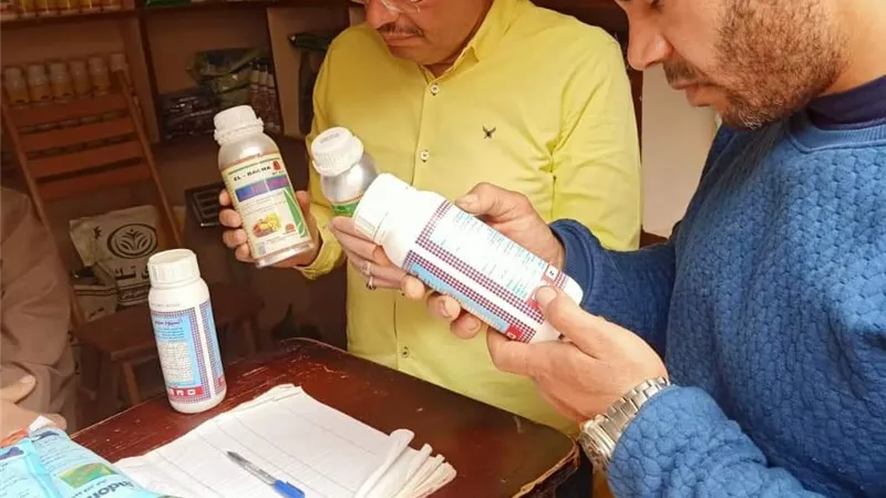 حمله لضبط السوق المحلى للمبيدات والاسمدة ببني سويف