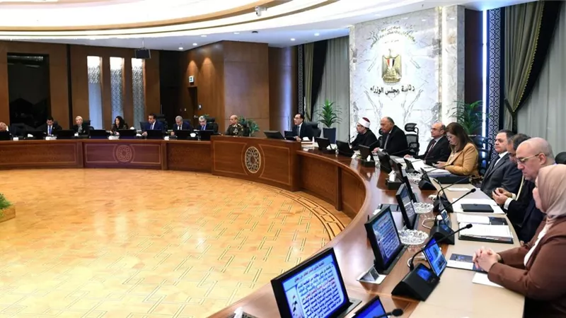 رئيس الوزراء يعلن رسميًا موعد إجازة عيد الفطر وتحرير سيناء