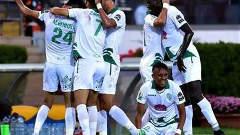 منافس الاهلى .. الرجاء المغربى يكشف حقيقة استقالة رئيسه