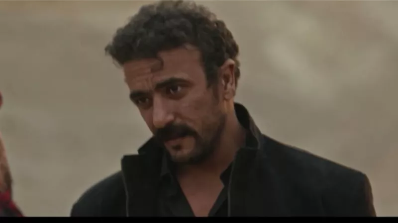 سيارة فخمة هدية من أنور لجابر بعد تسليمه السلاح.. ضرب نار