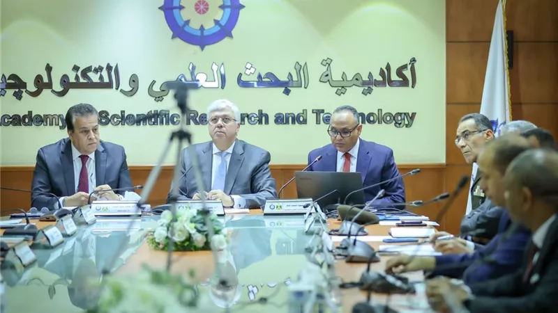 صقر:القيادة السياسية تُعطي أولوية كبرى لمشروع الجينوم المرجعي المصري