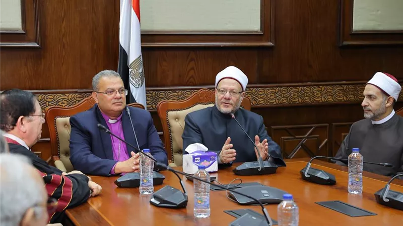 المفتي يستقبل وفدًا من رئاسة الطائفة الإنجيلية للتهنئة بعيد الفطر