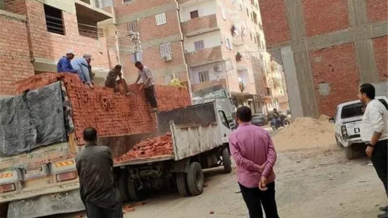 إيقاف بناء وإزالة 7 حالات تعدي مخالفة بمركزي المنيا وبني مزار