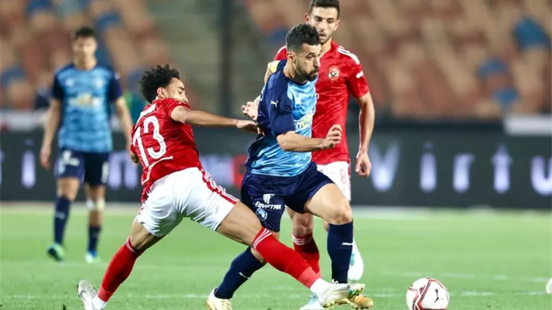 تفاصيل إصابة عبدالله السعيد فى لقاء الأهلي وبيراميدز بنهائى الكأس