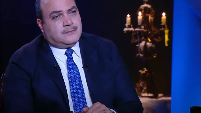 محمد الباز لشيخ العرافين: عمري ما أجرت قلمي