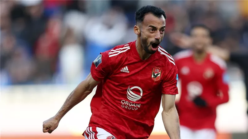 حرمان عبدالقادر من مكافأة تأهل الأهلي لربع نهائي دوري الأبطال