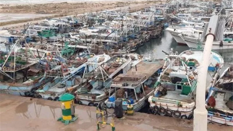 إغلاق ميناء الصيد البحري ببرج البرلس لسوء الأحوال الجوية