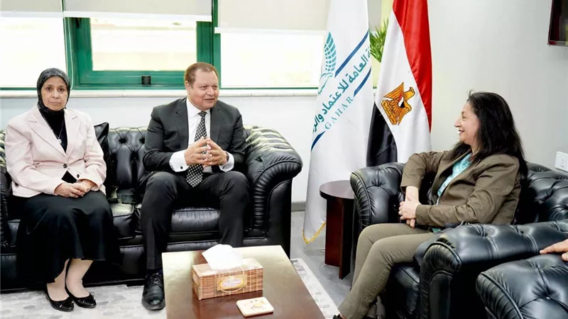 طه يبحث اعتماد مراكز الصحة النفسية لتقديم خدماتها بالتأمين الصحي