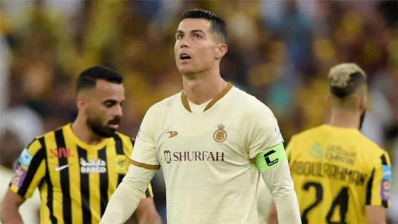 إدارة النصر تقرر إقالة جارسيا بسبب رونالدو