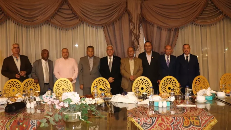 تكريم المعلم المتميز لنقابة شرق القاهرة