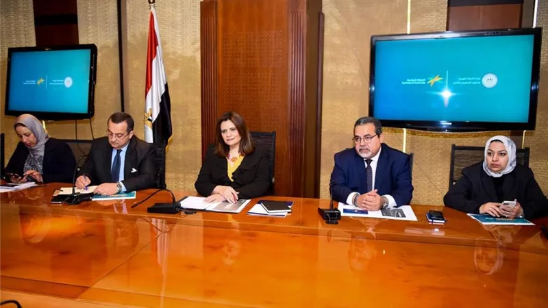 وزيرة الهجرة تبحث استعدادات إطلاق حملة توعية للمصريين فى السعودية