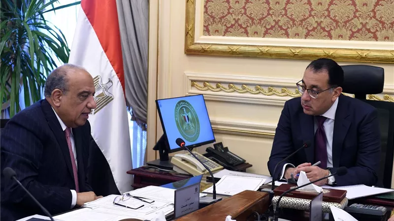 مدبولى يعقد اجتماعاً لبحث استغلال احتياطات مصر من خام التنتالوم