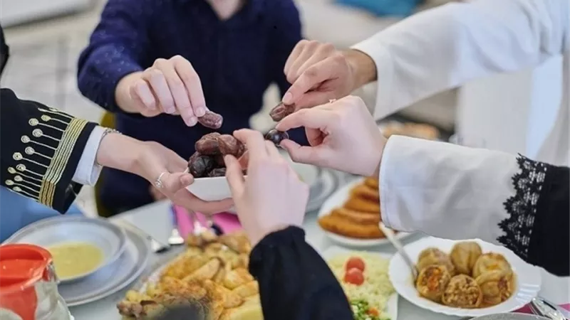 6 نصائح لتجنب التخمة في رمضان