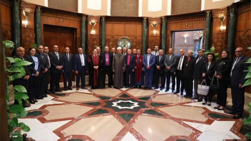 الطيب يستقبل وفد الكنيسة الإنجيلية للتهنئة بعيد الفطر المبارك