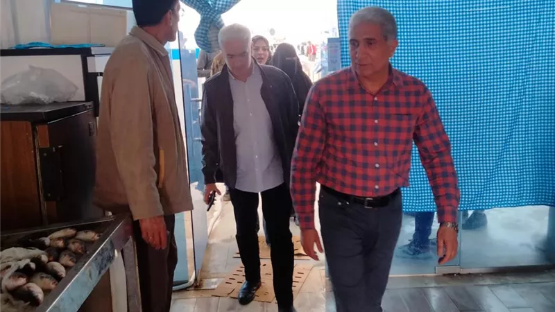 سكرتير محافظة الإسماعيلية يقود حملة علي أسواق الأسماك..صور