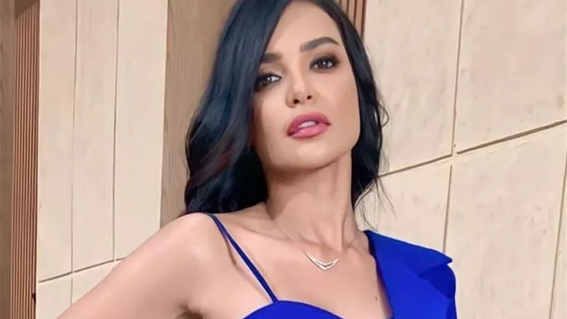 مروة الأزلى تسحر القلوب بإطلالة رقيقة من كواليس 