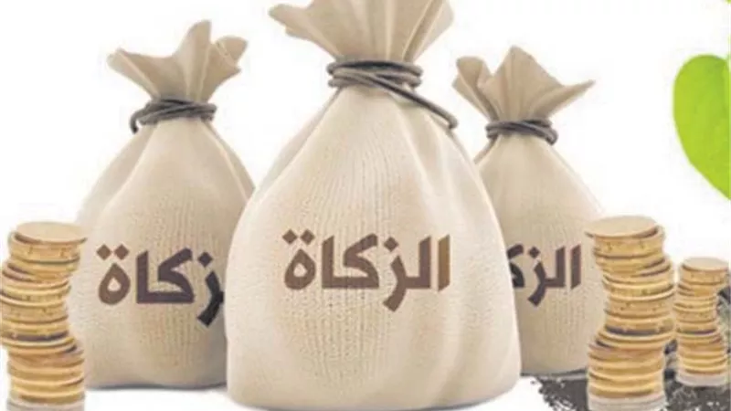 الأصل إخراج زكاة الفطر لمستحقيها قبل صلاة العيد