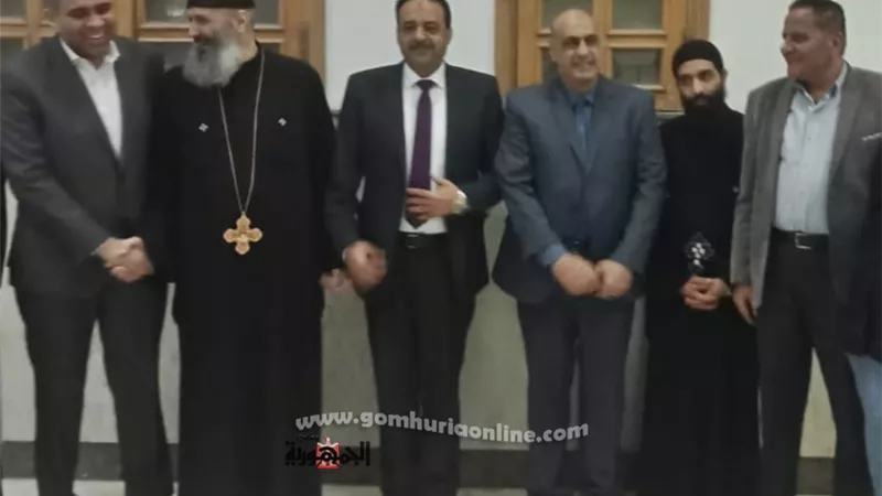 رئيس حى السلام أول يزور كنيسة مارجرجس بالحرفيين
