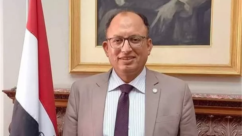 رئيس جامعة حلوان يهنئ البابا تواضروس والأخوة الأقباط بعيد القيامة