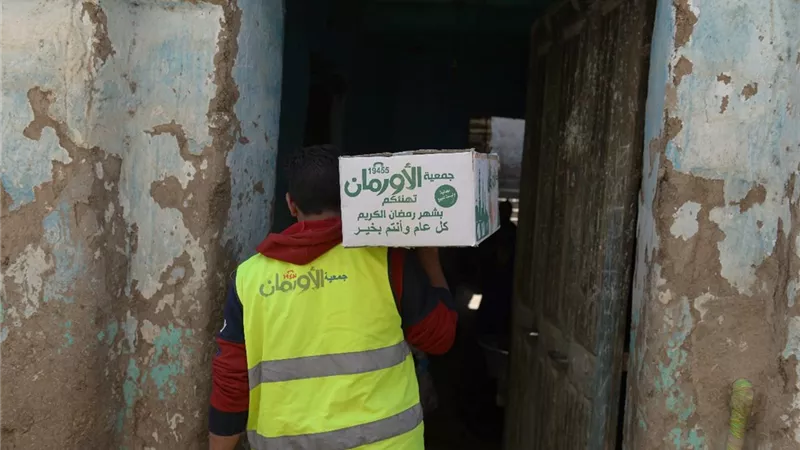 نشاط مكثف بكفرالشيخ لتوزيع كراتين رمضان للأولى بالرعاية