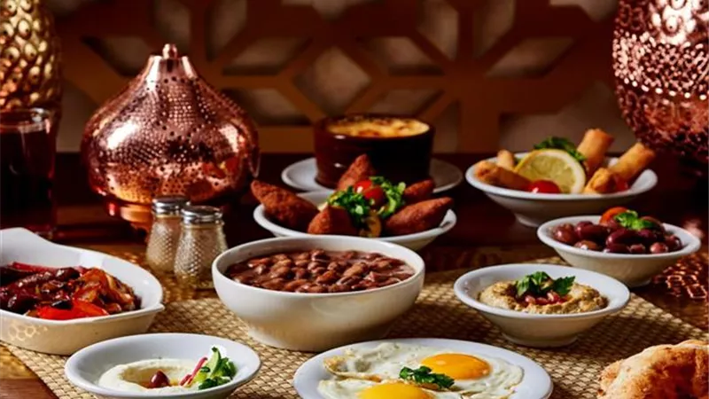 في أيام رمضان الأخيرة.. نصائح طبية لتفادي 