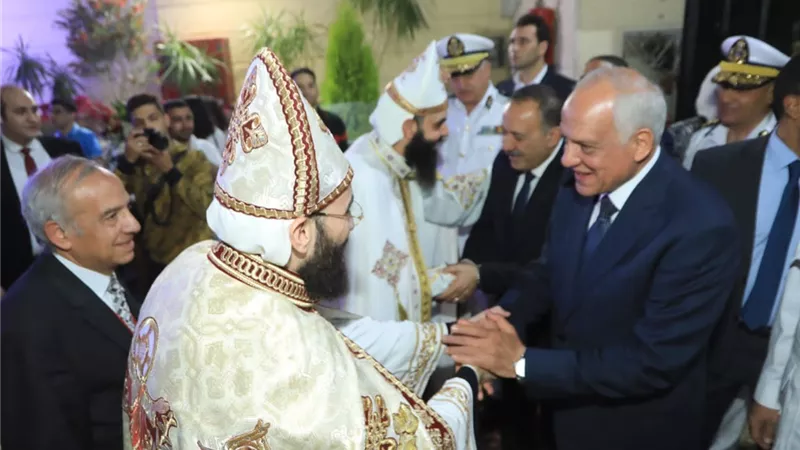 محافظ الجيزة يهنئ الأقباط الأرثوذوكس بعيد القيامة المجيد