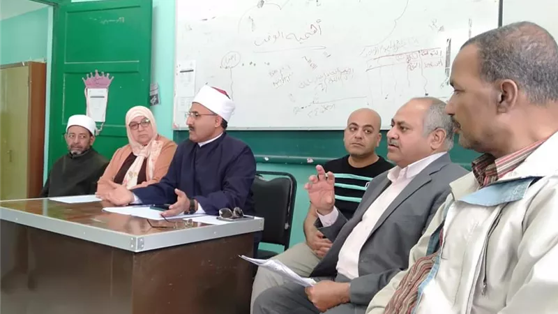 منطقة السويس الأزهرية تجري مقابلات شخصية للمرشحين للجان الثانوية