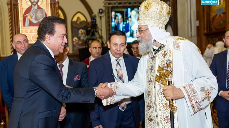 وزير الصحة يشارك في قداس عيد القيامة المجيد بالكاتدرائية المرقسية