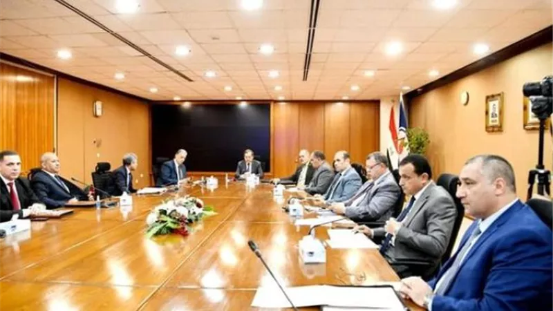 الملا: الصحراء الغربية إحدى أهم مناطق الإنتاج البترولى فى مصر