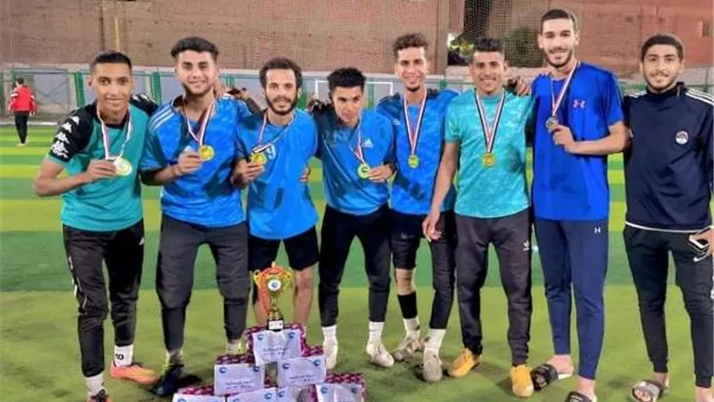 مستقبل وطن أبنوب يختتم الدورة الرمضانية ويسلم كأس البطولةللفائزين