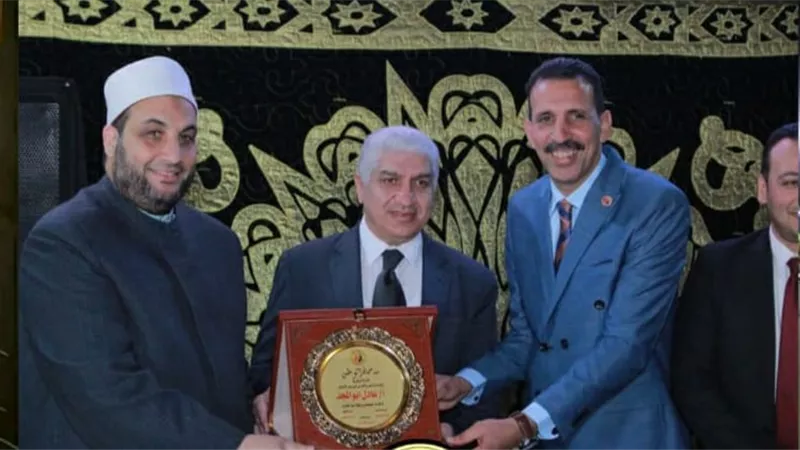تكريم ٢٠٠٠ متسابق في ختام المسابقة الكبري للقرآن الكريم بالعاشر من رمضان