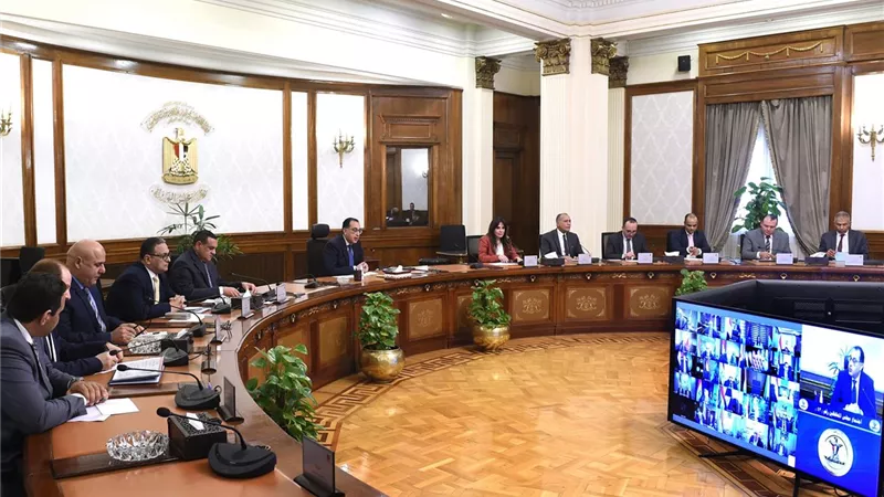 رئيس الوزراء يوجه بتفعيل غرف الطوارئ والأزمات خلال إجازة عيدالفطر