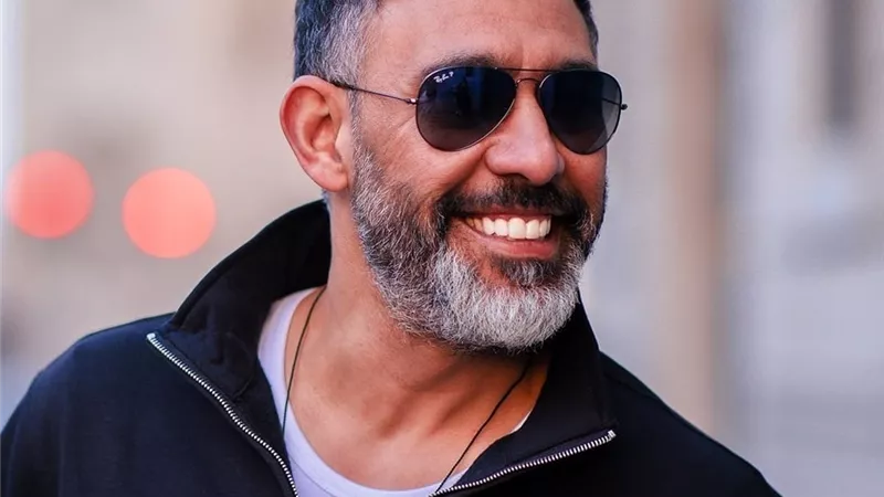هنعيد مع بعض.. عمرو مصطفى يطرح ميني ألبوم 