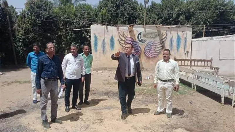 إزالة 22 حالة تعد بالبناء على أراضى زراعية بمركزى ملوى وبنى مزار