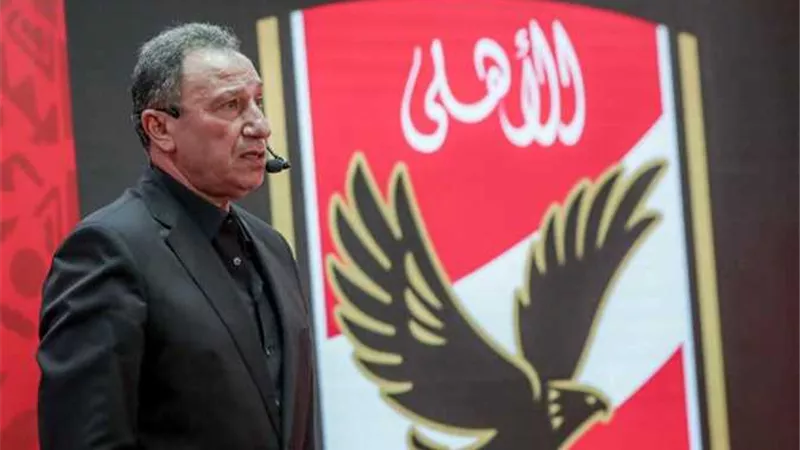 الخطيب يجري اتصالا برئيس الرجاء المغربي قبل مواجهة إفريقيا