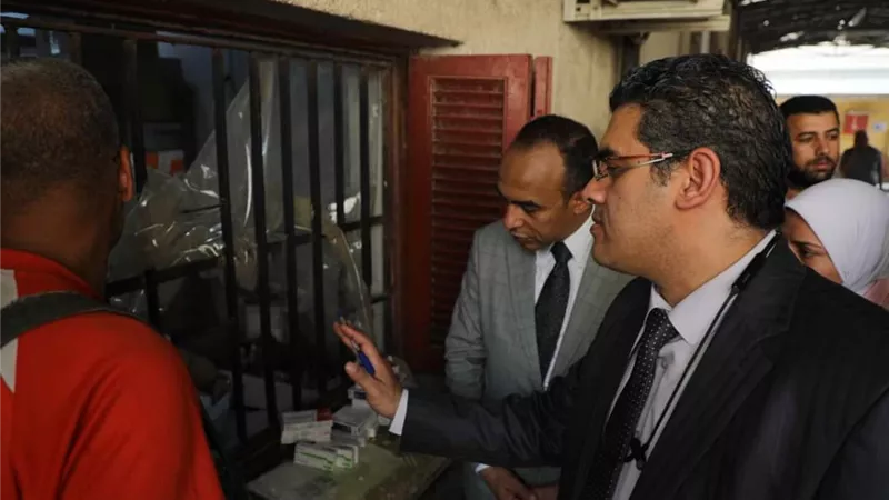 نائب محافظ المنيا يتفقد وحدة الغسيل الكلوي بمستشفي أبو قرقاص