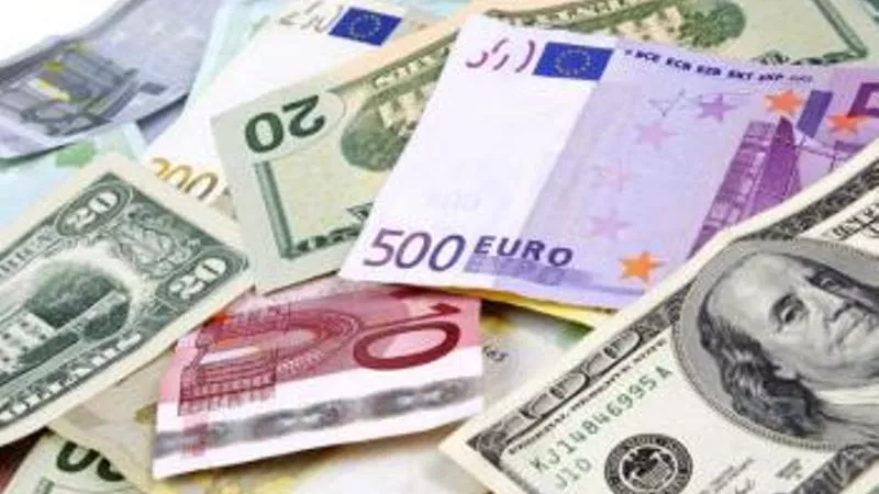 العملة الخضراء تستقر رغم النتائج القوية للبنوك الأميركية