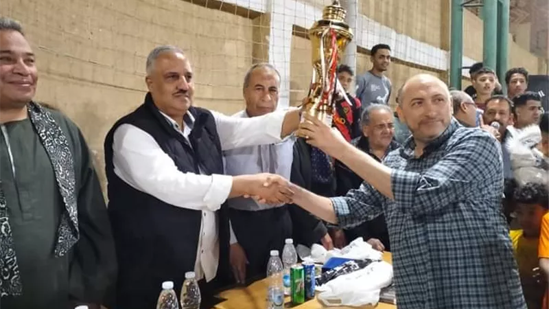 الصبروط يشهد نهائى الدورة الرمضانية لكرة القدم بمركز شباب دندنا