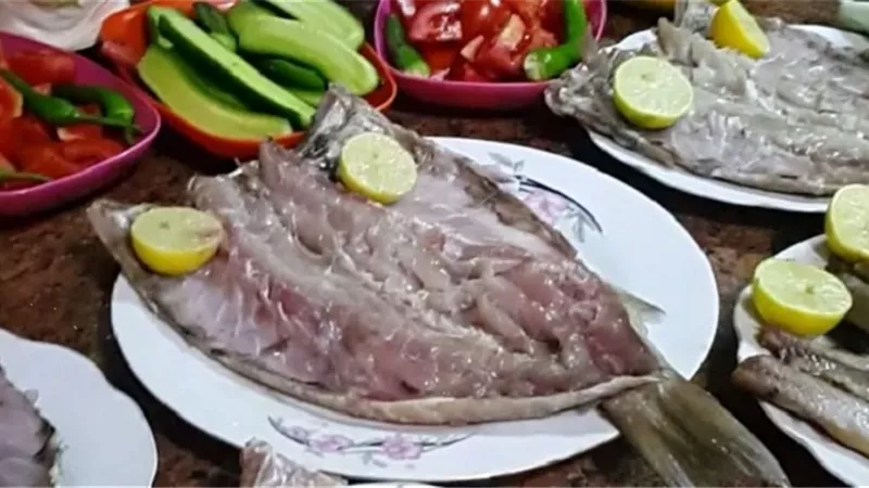 7 نصائح مهمة يجب اتباعها عند تناول الفسيخ أو الرنجة