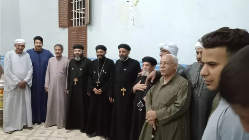 وفد مطرانية نقادة يهنئ حزب الشعب الجمهوري بعيد الفطر المبارك
