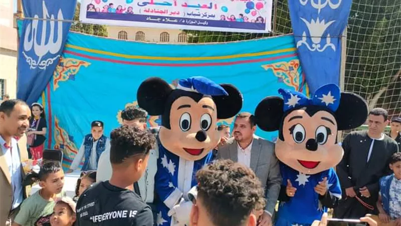 مراكز الشباب بأسيوط تشهد إقبالا من المواطنين للاحتفال بالعيد