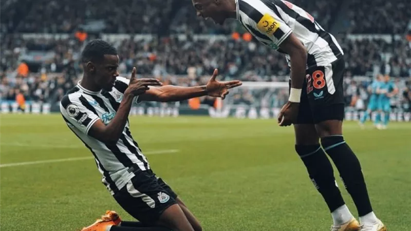 اهداف مباراة نيوكاسل ضد توتنهام 5 / 0 .. شاهد ملخص المباراة