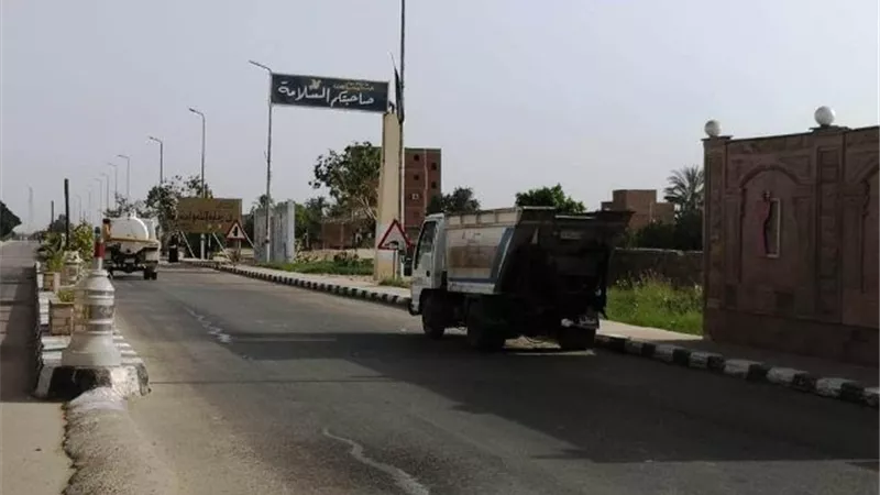 إزالة حالتى تعدى على أراضى زراعية بكوم أمبو ورفع 246 طن