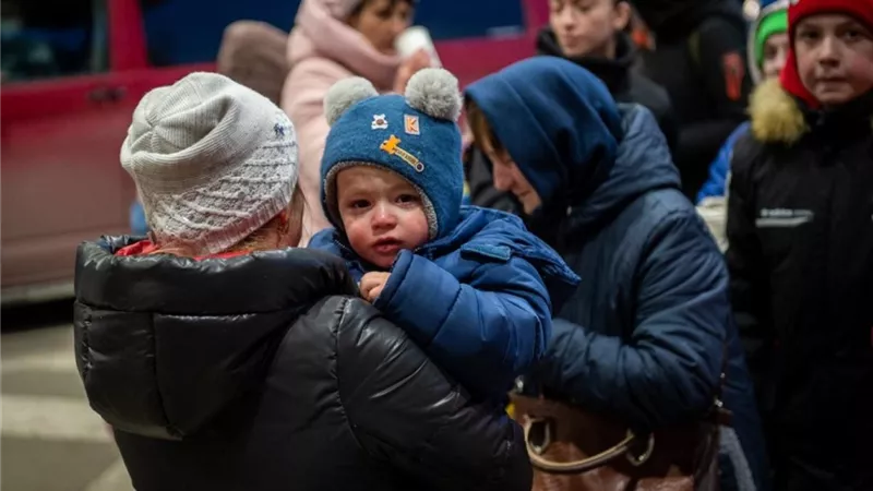 بولندا تستقبل 25 ألفا و900 لاجئ من أوكرانيا خلال 24 ساعة