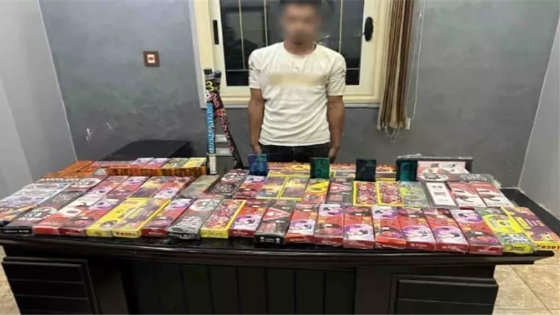 ضبط تجار الألعاب النارية بالمنيا والبحيرة