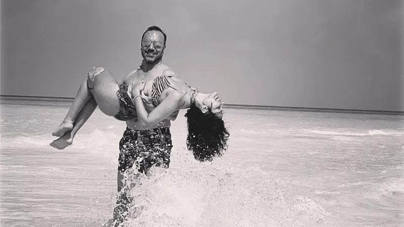 نادين نجيم تغلق التعليقات على صورها مع خطيبها ..تعرف على السبب !!